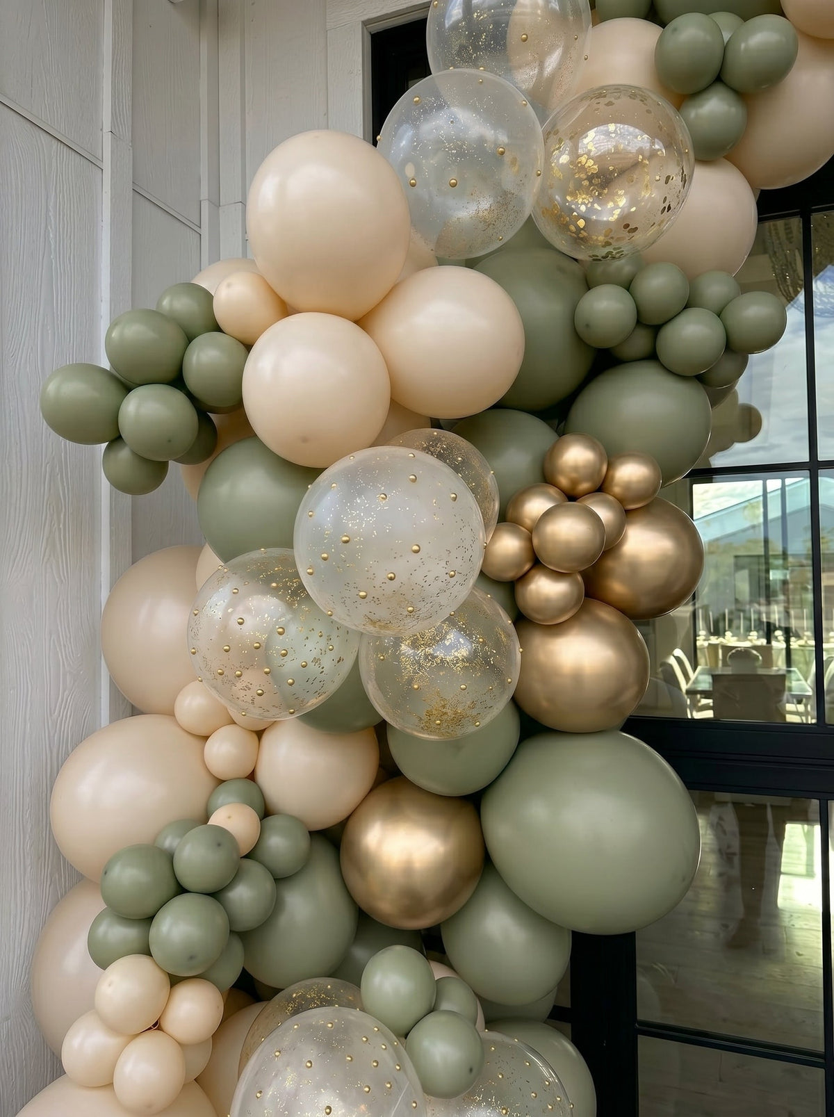 Balloon Garlands & Backdrops